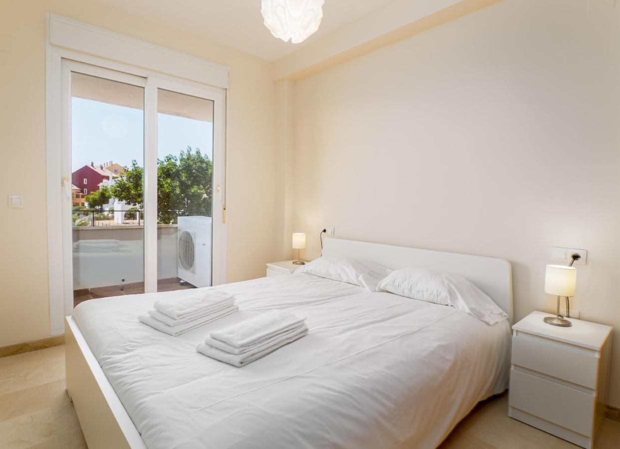5004-Amazing 2 Bedrooms With Terrace Sea View Manilva Exterior photo